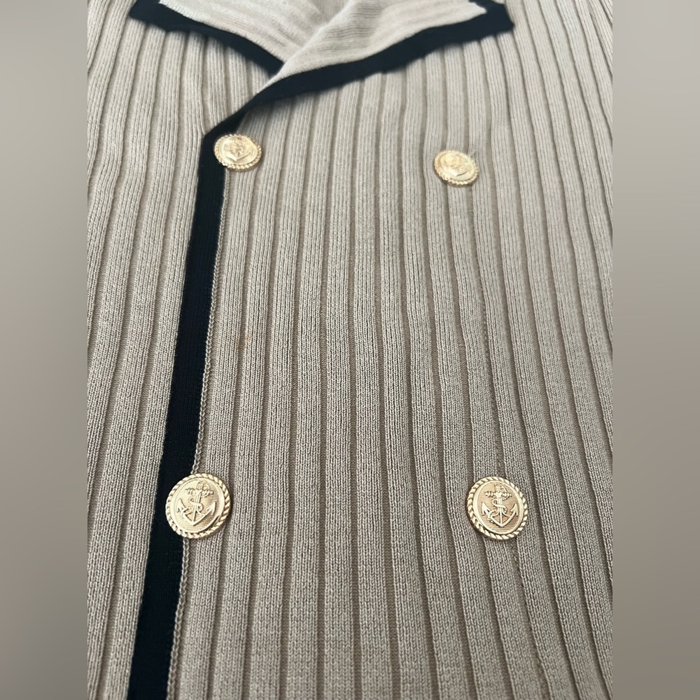 The Veronica Knit Dress with contrast - Picture 6 of 6
